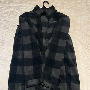 Columbia Men's Black and Gray Plaid Jacket